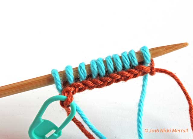 Start knitting with your working yarn
